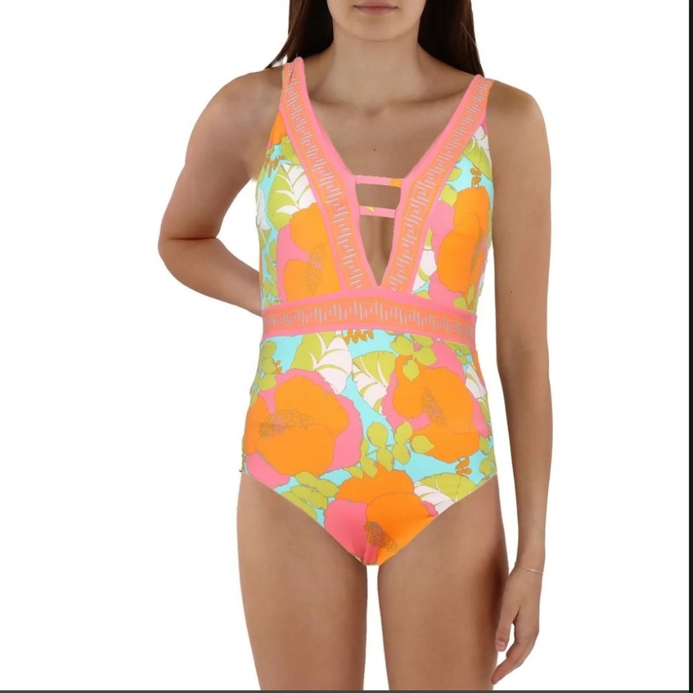 Swimsuit - Picture 4 of 8